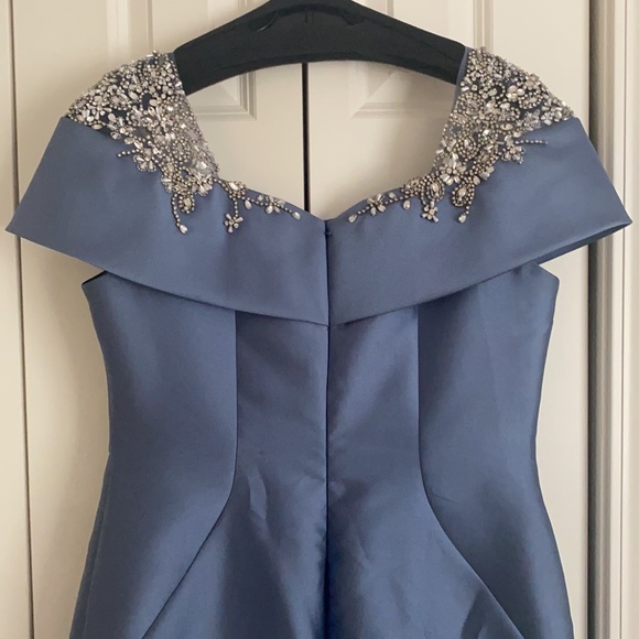 Astoning wedge blue gown - Picture 6 of 7